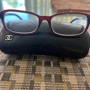 Chanel red frames with quilted case AUTHENTIC